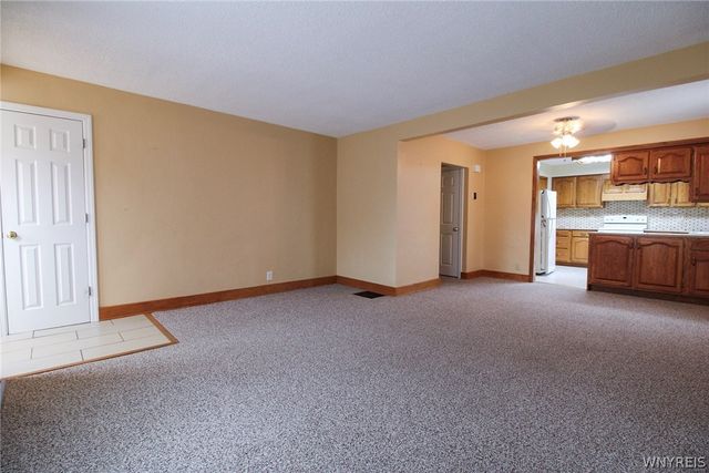 3827 Bates Road, Ridgeway, NY 14103