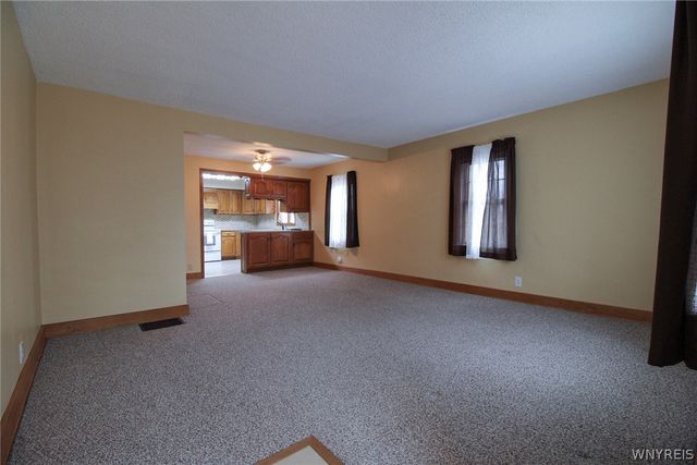 3827 Bates Road, Ridgeway, NY 14103