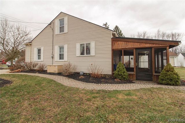 3827 Bates Road, Ridgeway, NY 14103