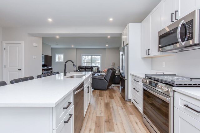 80A Rochester Hill Road, Rochester, NH 03867