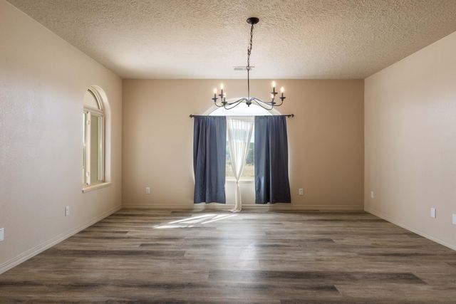 10 Adams Road, Edgewood, NM 87015