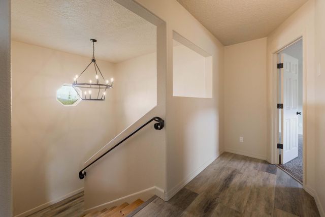 10 Adams Road, Edgewood, NM 87015