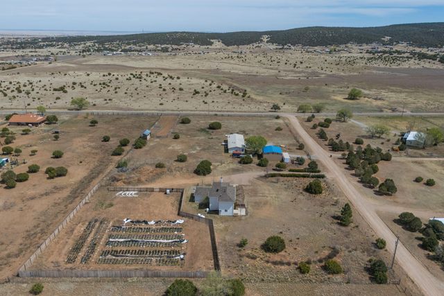 10 Adams Road, Edgewood, NM 87015