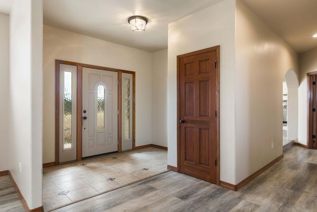 10 Adams Road, Edgewood, NM 87015