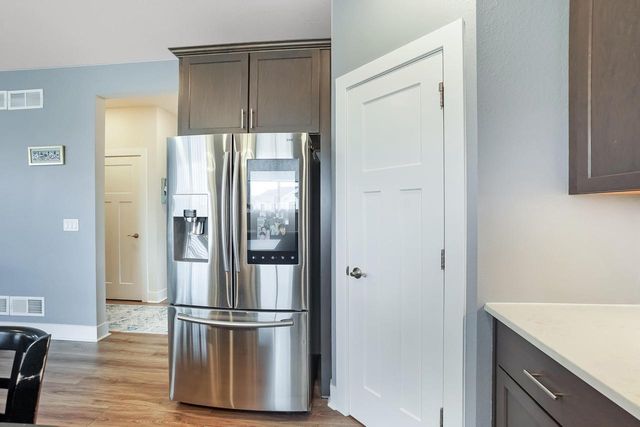 1390 Foxwood PASS, Oconomowoc, WI 53066