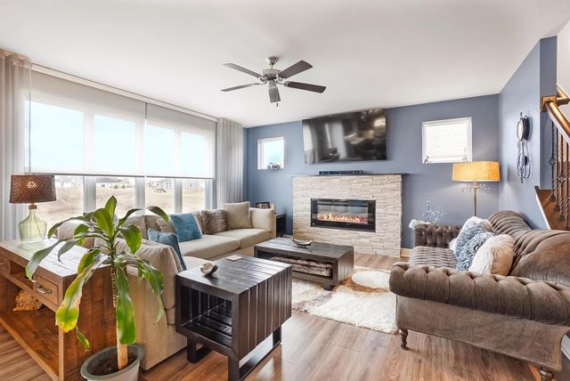 1390 Foxwood PASS, Oconomowoc, WI 53066