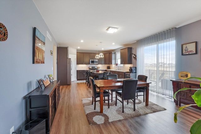 1390 Foxwood PASS, Oconomowoc, WI 53066