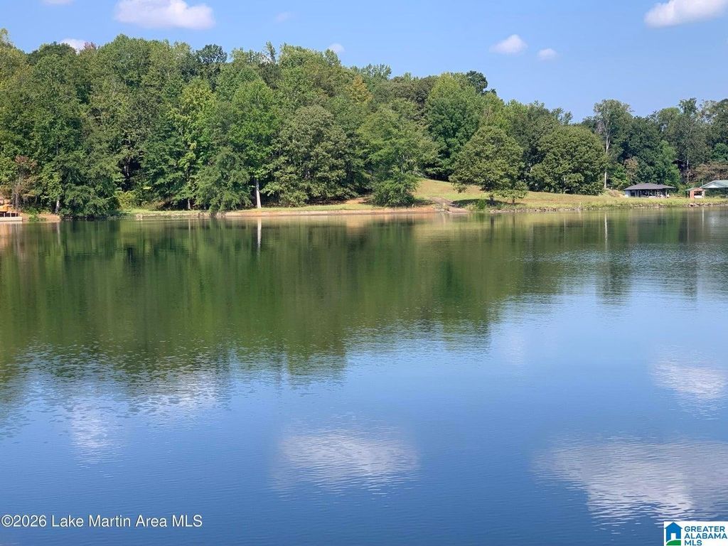 147 EILAND ROAD, Alexander City, AL 35010