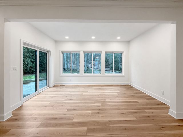 5821 FOREST CROSSING, Erie, PA 16506