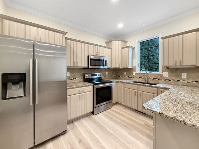 5821 FOREST CROSSING, Erie, PA 16506