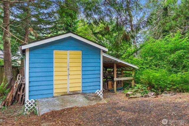 2528 Westwind Drive NW, Olympia, WA 98502