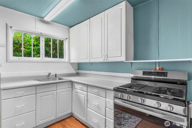 2528 Westwind Drive NW, Olympia, WA 98502