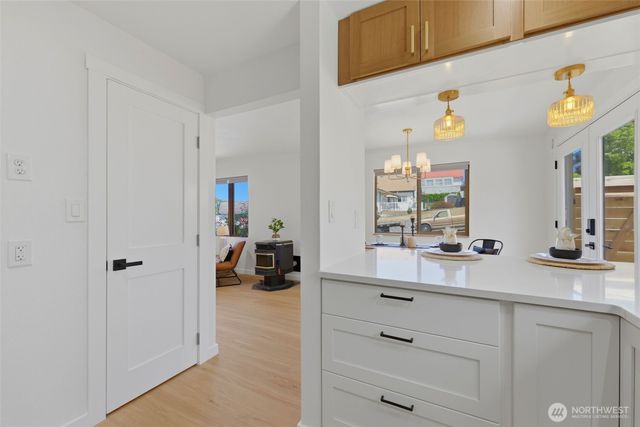 922 Pitt Avenue, Bremerton, WA 98310