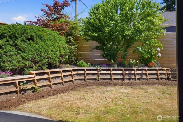 922 Pitt Avenue, Bremerton, WA 98310