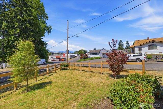 922 Pitt Avenue, Bremerton, WA 98310