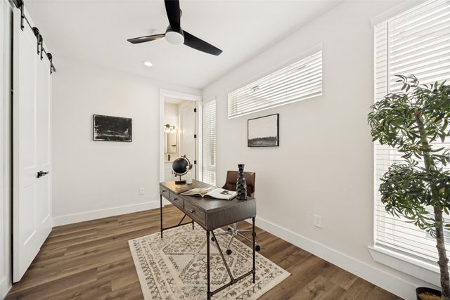 5637 Live Oak Street 203, Dallas, TX 75206