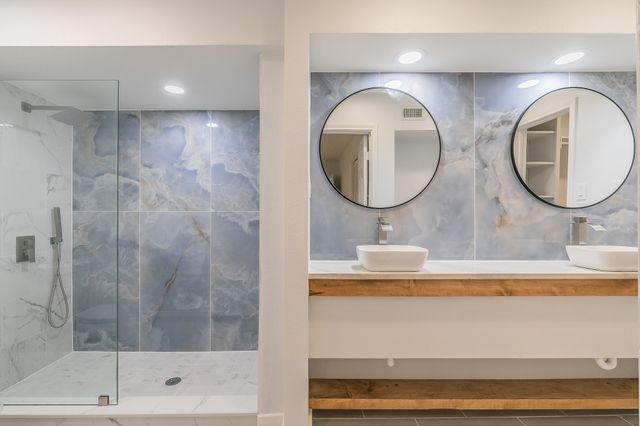11417 Park Central Place, Dallas, TX 75230