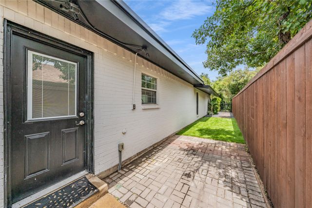 11417 Park Central Place, Dallas, TX 75230