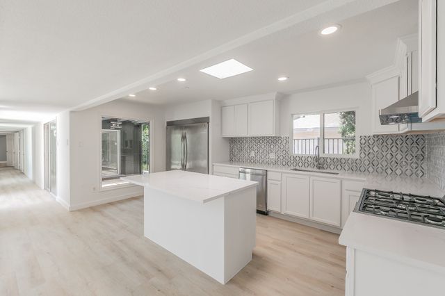 11417 Park Central Place, Dallas, TX 75230