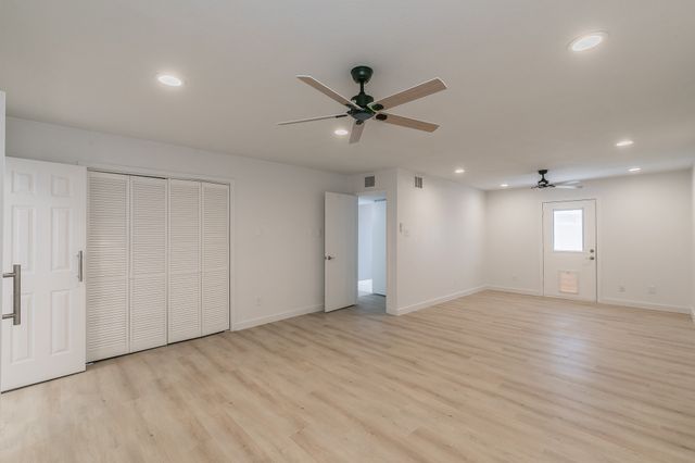 11417 Park Central Place, Dallas, TX 75230