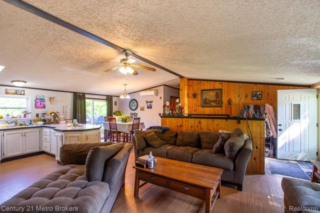 6100 Otis Lake Road, Hope Township, MI 49046