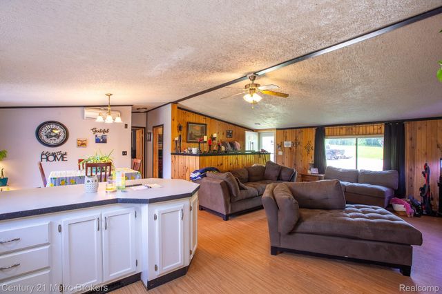 6100 Otis Lake Road, Hope Township, MI 49046