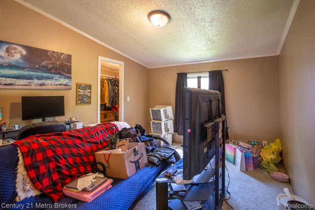 6100 Otis Lake Road, Hope Township, MI 49046