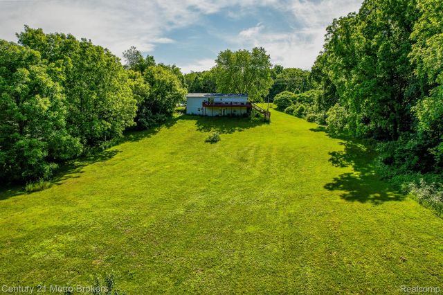 6100 Otis Lake Road, Hope Township, MI 49046