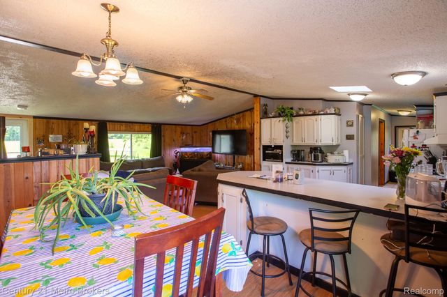 6100 Otis Lake Road, Hope Township, MI 49046
