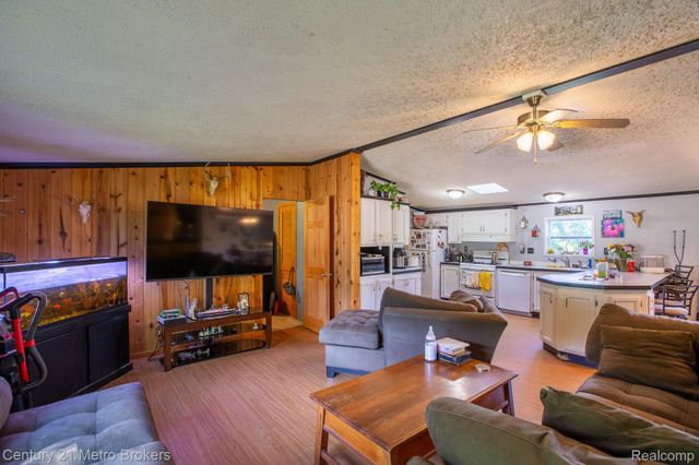 6100 Otis Lake Road, Hope Township, MI 49046