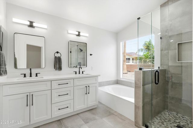 10142 E DAYBREAK Place, Gold Canyon, AZ 85118