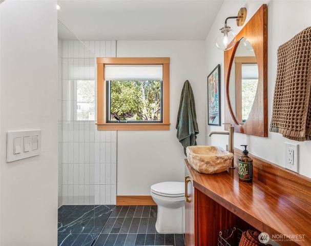 1738 Washington Street, Port Townsend, WA 98368