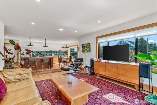 1738 Washington Street, Port Townsend, WA 98368