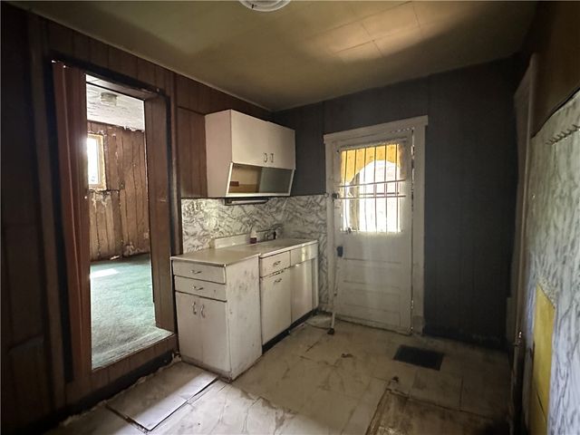 1302 Coal St, Wilkinsburg, PA 15221