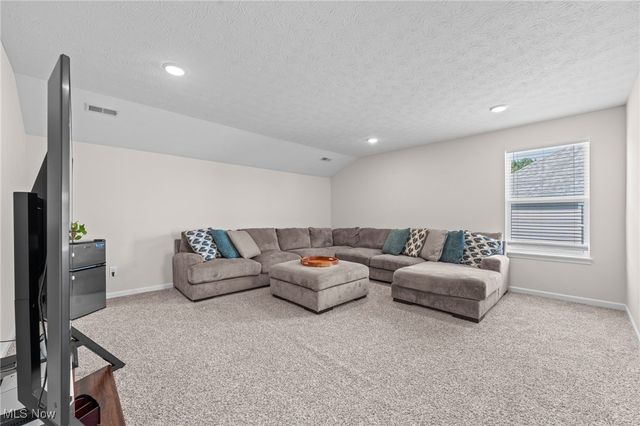 8924 Leatherleaf Drive, Columbia Station, OH 44028