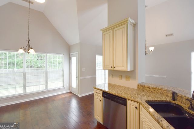 208 Turnbridge Circle, Peachtree City, GA 30269