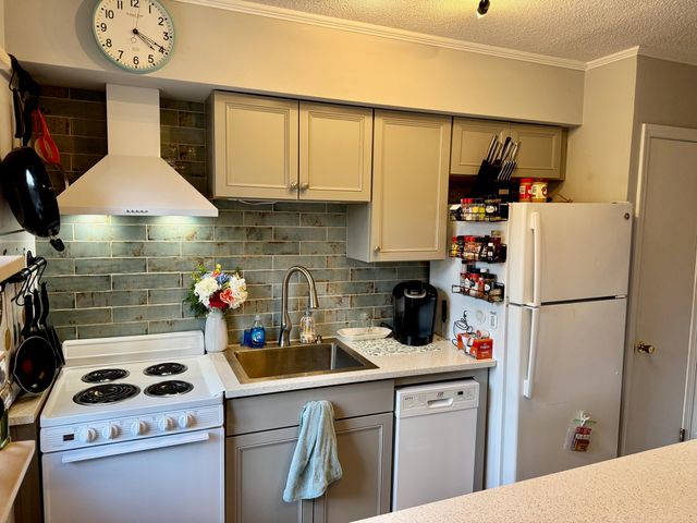 103 Highland Drive, 103, Highland Heights, KY 41076