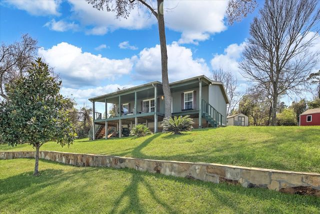 701 Canal Drive, Point Blank, TX 77364