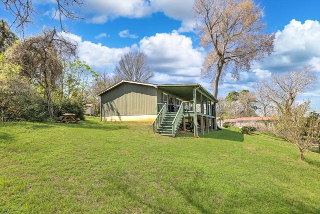 701 Canal Drive, Point Blank, TX 77364
