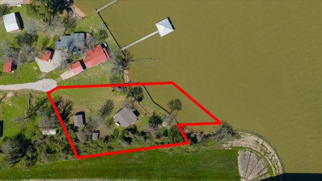 701 Canal Drive, Point Blank, TX 77364