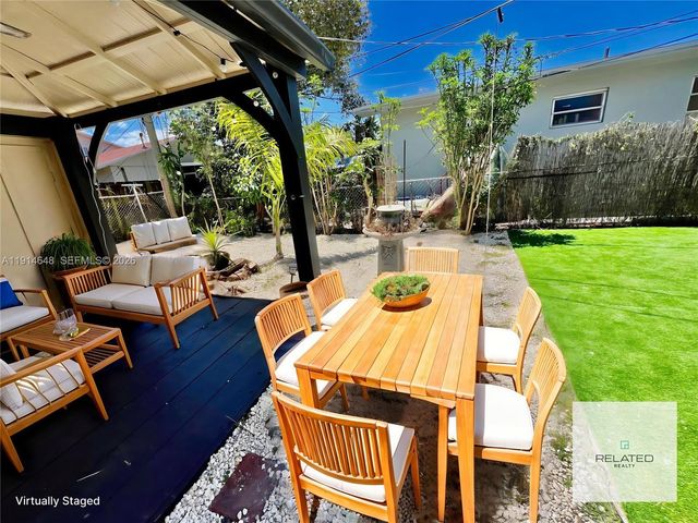 3520 SW 25th St, Miami, FL 33133