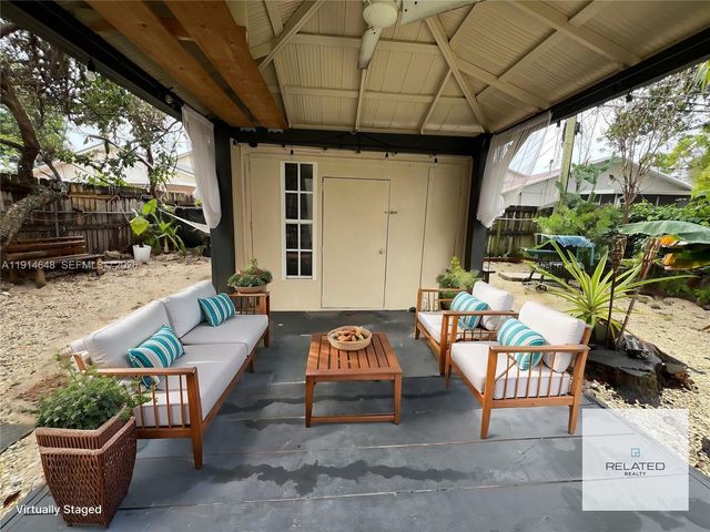 3520 SW 25th St, Miami, FL 33133