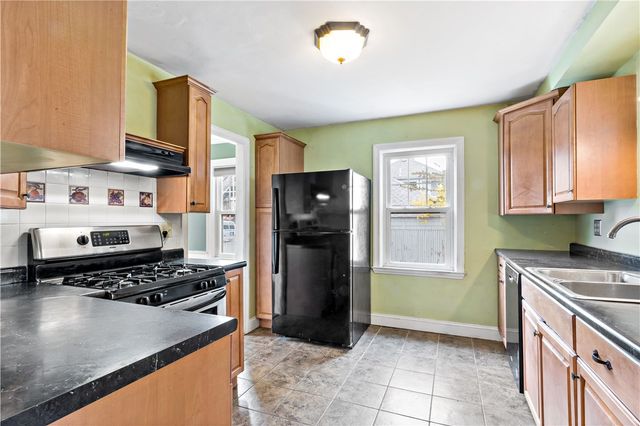 15 Cooper Street, East Providence, RI 02914
