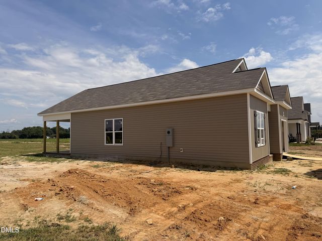 121 Longfield Court, Dunn, NC 28334