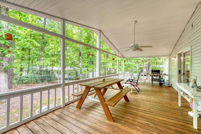 331 Rocky Circle, Blairsville, GA 30512