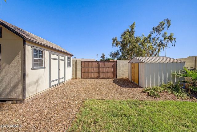 5813 S COLLEGE Avenue, Tempe, AZ 85283