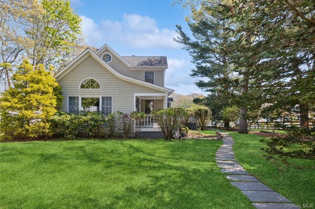425 Briarwood Lane, Cutchogue, NY 11935