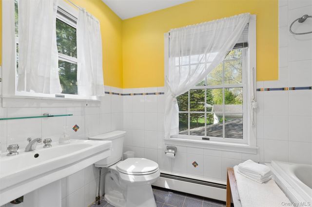 425 Briarwood Lane, Cutchogue, NY 11935