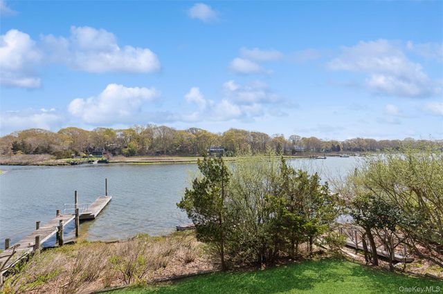 425 Briarwood Lane, Cutchogue, NY 11935