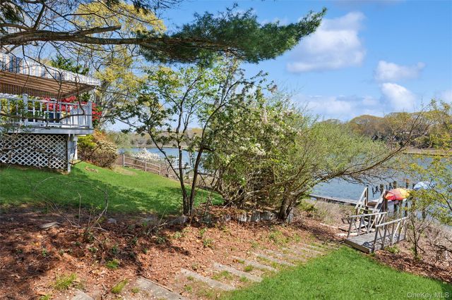 425 Briarwood Lane, Cutchogue, NY 11935